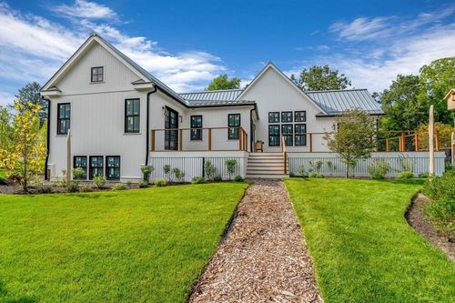 28 Hatch Farm Ln, Concord, MA, 01742 | Card Image