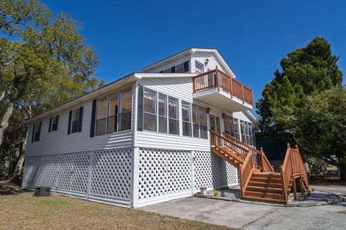 2305 Myrtle St, Edisto Island, SC, 29438-3441 | Card Image