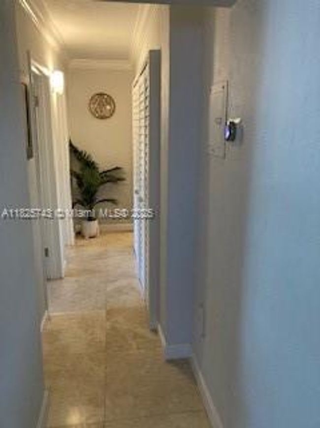 APT-21 - 8603 Sw 68 Th Ct, Condo with 2 bedrooms, 1 bathrooms and null parking in Pinecrest FL | Image 11