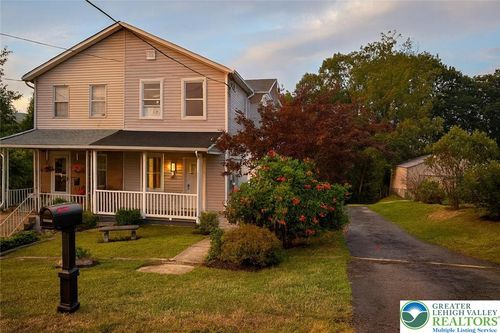 4 S Main St, Mary D, PA, 17952-4649 | Card Image