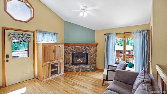 344 N Pine Dr, House other with 3 bedrooms, 2 bathrooms and 2 parking in Bailey CO | Image 4