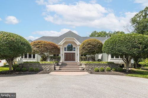415 Bridgeboro Rd, Moorestown, NJ, 08057-1409 | Card Image