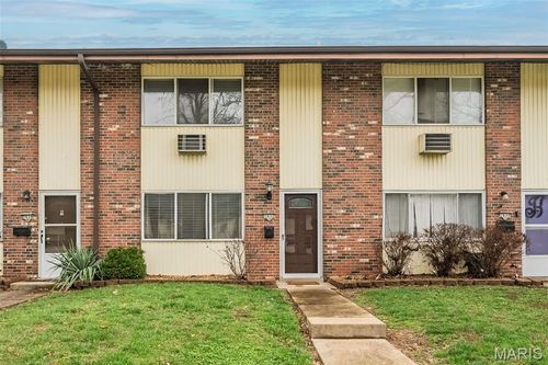 7632 Hazelcrest Dr, Hazelwood, MO, 63042-2206 | Card Image