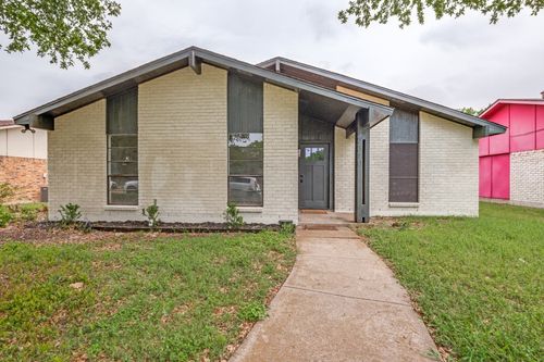 7310 Chinaberry Rd, Dallas, TX, 75249-1213 | Card Image