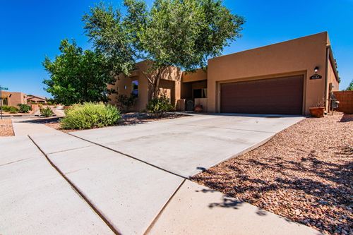 8136 Cayenne Dr Nw, Albuquerque, NM, 87120-4289 | Card Image