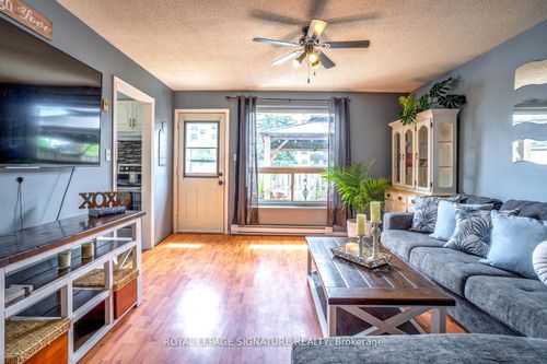 44-120 Nonquon Rd, Oshawa, ON, L1G7E6 | Card Image