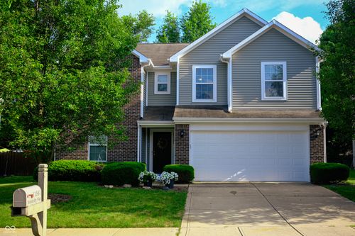 11581 Beardsley Way, Fishers, IN, 46038-5633 | Card Image