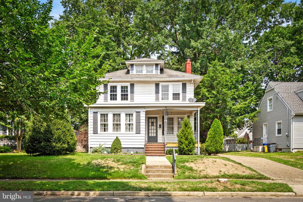 Lowell Ave, Trenton, NJ 08619