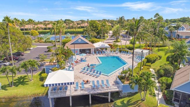 111 Ocean Dunes Cir, Condo with 2 bedrooms, 3 bathrooms and null parking in Jupiter FL | Image 15