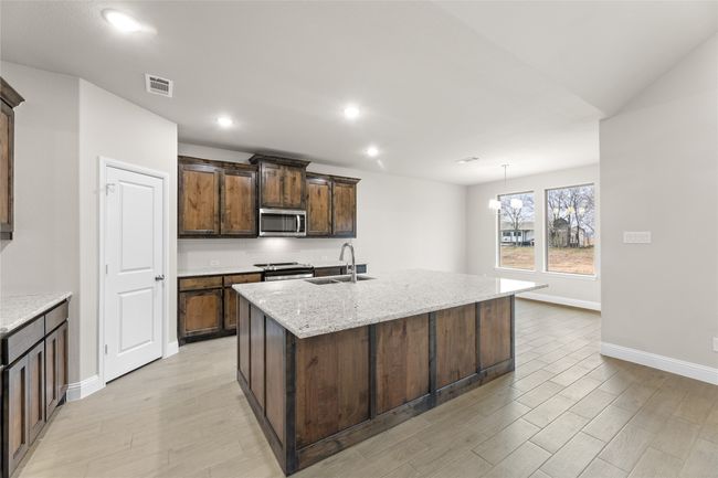 201 Read Ranch-Kitchen-2 | Image 6