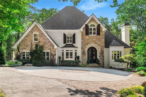 245 Wicklawn Way, Roswell, GA, 30076-4447 | Card Image