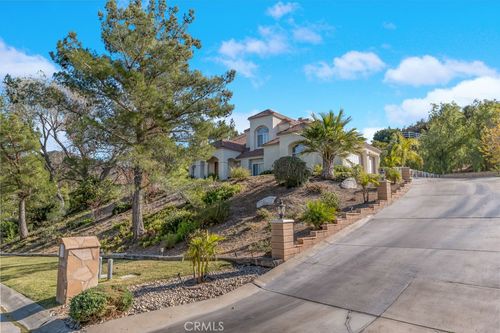26940 Whitehorse Pl, Canyon Country, CA, 91387-3981 | Card Image