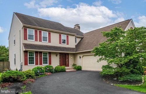 510 Friendship Dr, Fleetwood, PA, 19522-1908 | Card Image