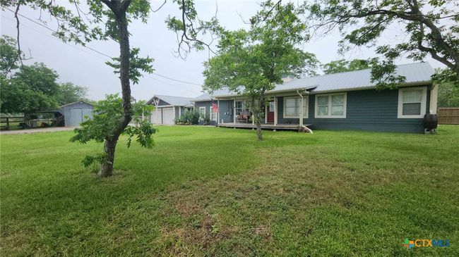 5596 Fm 616, House other with 4 bedrooms, 3 bathrooms and null parking in Vanderbilt TX | Image 7