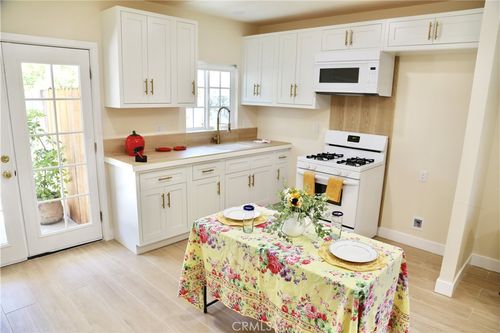 b-614 E I St, Ontario, CA, 91764 | Card Image