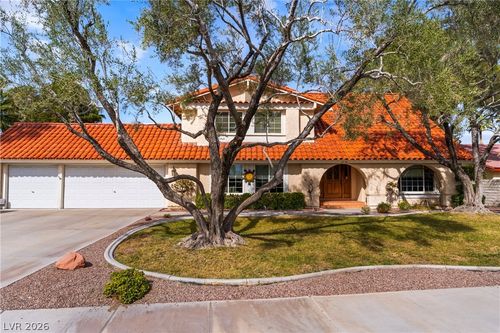 6576 Villa Bonita Rd, Las Vegas, NV, 89146-6568 | Card Image