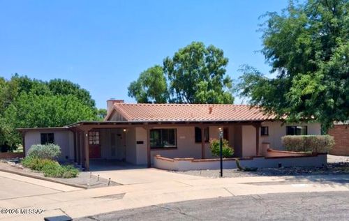 125 E Los Arcos, Green Valley, AZ, 85614-2428 | Card Image