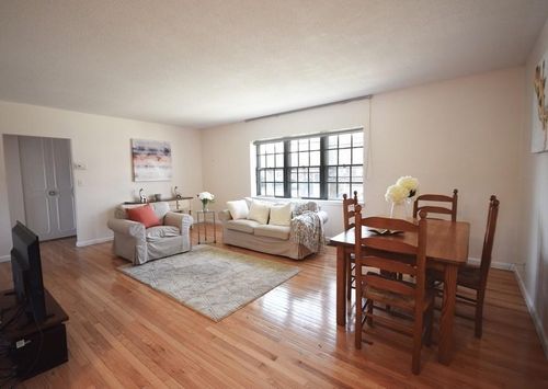 apt-2-211 Lake Shore Rd, Boston, MA, 02135-6386 | Card Image