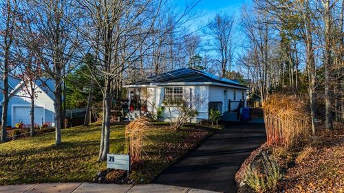 21 Heritage Pl, Truro, NS, B2N6J4 | Card Image