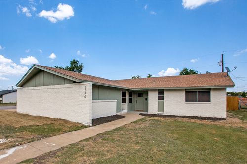 226 N Forest Crest Dr, Garland, TX, 75042-6214 | Card Image