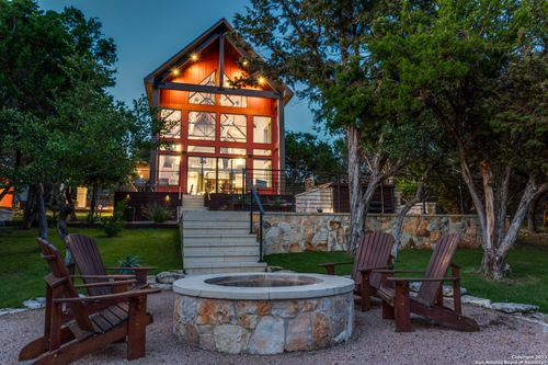 7870 Gage Ln, Wimberley, TX, 78676-4367 | Card Image