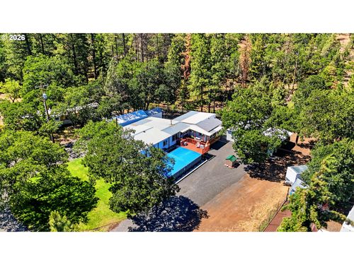 77687 Highway 216, Maupin, OR, 97037-9131 | Card Image