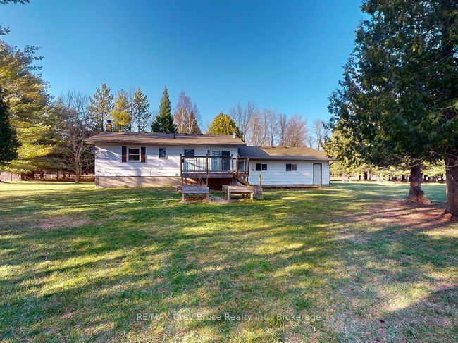 062706 Sunny Valley Rd, House other with 4 bedrooms, 2 bathrooms and 8 parking in Georgian Bluffs ON | Image 4