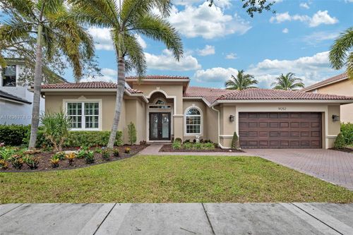 19252 N Hibiscus St, Weston, FL, 33332-4412 | Card Image