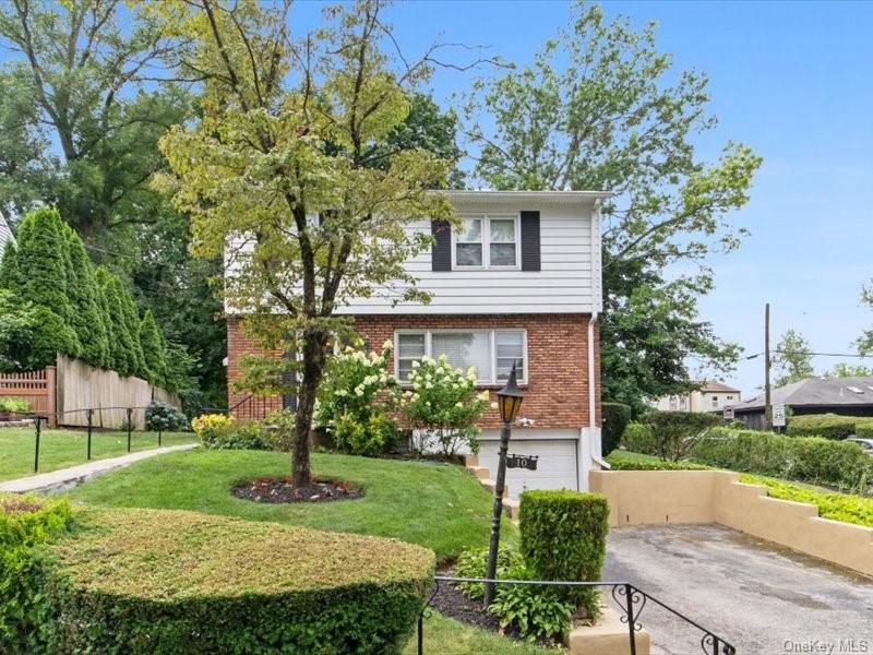 Benedict Ave, Eastchester, NY 10709