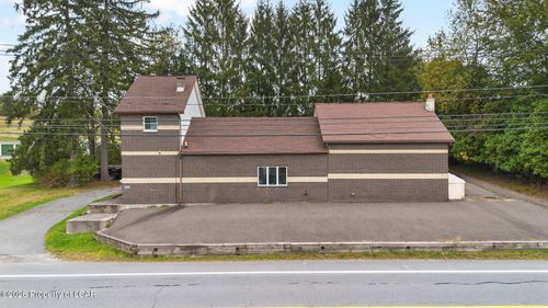 3273 Sr 309 Hwy, Dallas, PA, 18612-8401 | Card Image