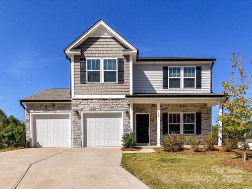 104 Trissy Ct, Statesville, NC, 28625-8412 | Card Image