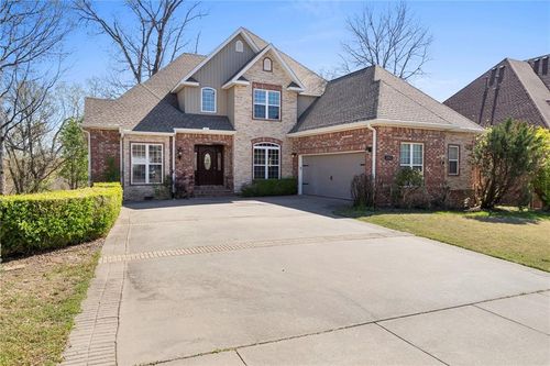 3902 Ne Cadbury Ave, Bentonville, AR, 72712-8961 | Card Image