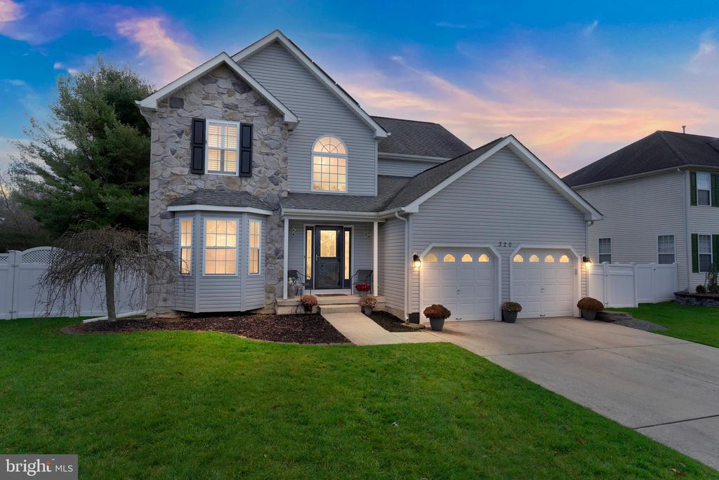 Christina Ln, Williamstown, NJ 08094
