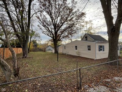 2525 W 11th Street, House other with 3 bedrooms, 1 bathrooms and null parking in Muncie IN | Image 2