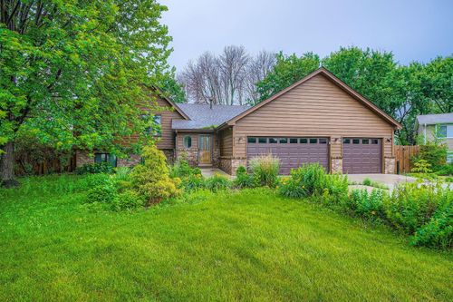 8210 208th St W, LAKEVILLE, MN, 55044-8886 | Card Image