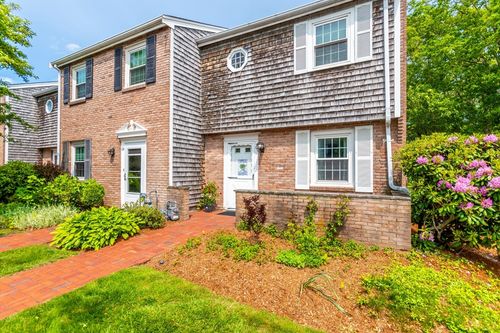 66-66 Captain Cook Ln, Centerville, MA, 02632-1906 | Card Image