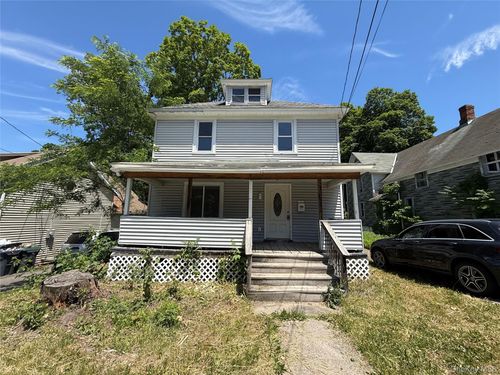 174 Center St, Ellenville, NY, 12428-1720 | Card Image