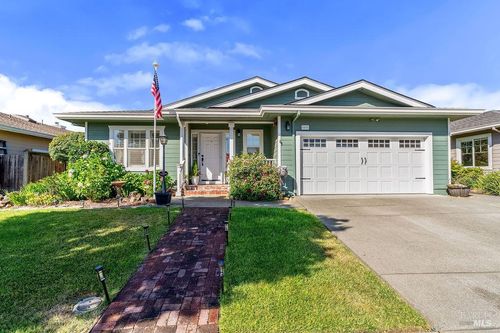 49 Wine Press Way, Napa, CA, 94558-6713 | Card Image