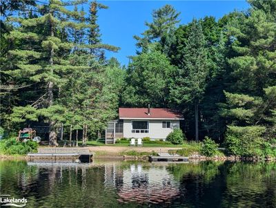 1023 Harmony Lane Pvt, House other with 2 bedrooms, 1 bathrooms and 8 parking in Bracebridge ON | Image 2