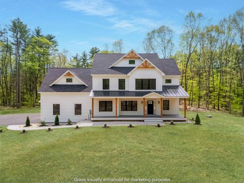 286 South Rd, Brentwood, NH, 03833-6307 | Card Image