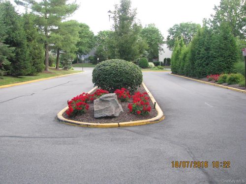 50 Aspen Ct, Nanuet, NY, 10954-3816 | Card Image