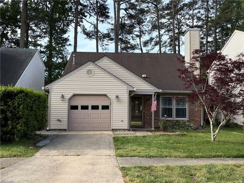 2561 Elon Dr, Virginia Beach, VA, 23454-4353 | Card Image
