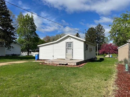 203 Schneider St, Portage, WI, 53901-1333 | Card Image