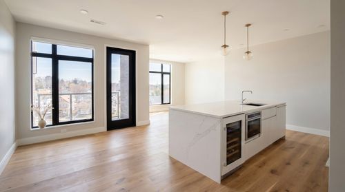 306-191 Washington St, Boston, MA, 02135-3579 | Card Image