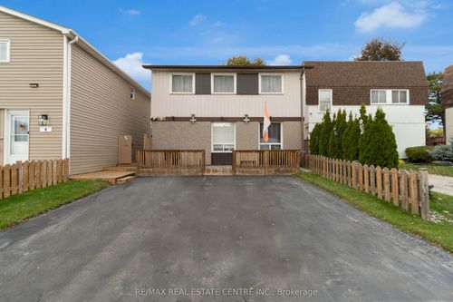 5 Hawkins Crt, Brampton, ON, L6S2N7 | Card Image