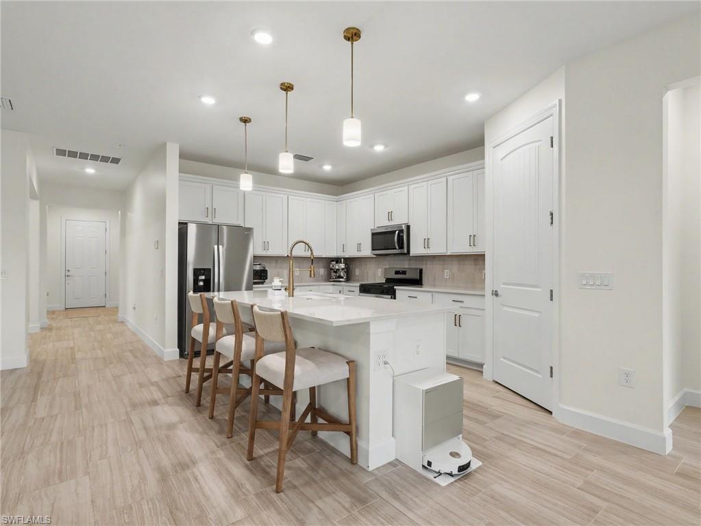 Residential in ESTERO 2