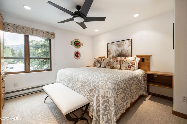 222 - 684 W Lionshead Cir, Condo with 5 bedrooms, 6 bathrooms and 2 parking in Vail CO | Image 13