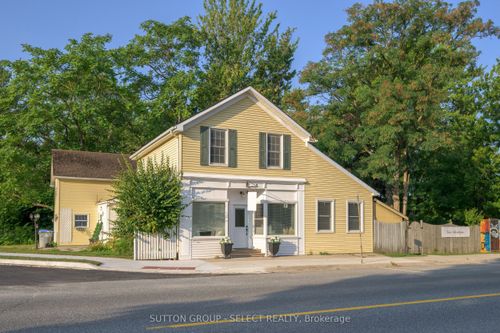 213 Main St, Lucan Biddulph, ON, N0M2J0 | Card Image