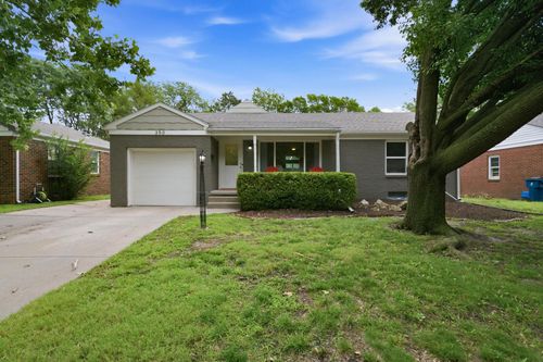 350 N Hillcrest Ave, Wichita, KS, 67208-4313 | Card Image