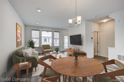 unit-29-2500 Normandy Rd, Royal Oak, MI, 48073-1883 | Card Image